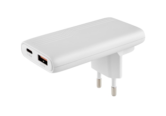Metmaxx® Wallcharger "SlimChargePro65"