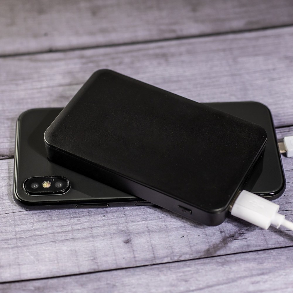 Powerbank LED Kira-Schwarz-5000 mAh